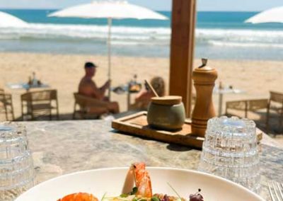 Manna Beach - Restaurant - Plage aménagée - Village Naturiste Cap d'Agde